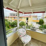 Seaside Apartment *