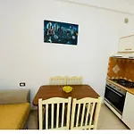 Seaside Lägenhet Golem (Tirana)