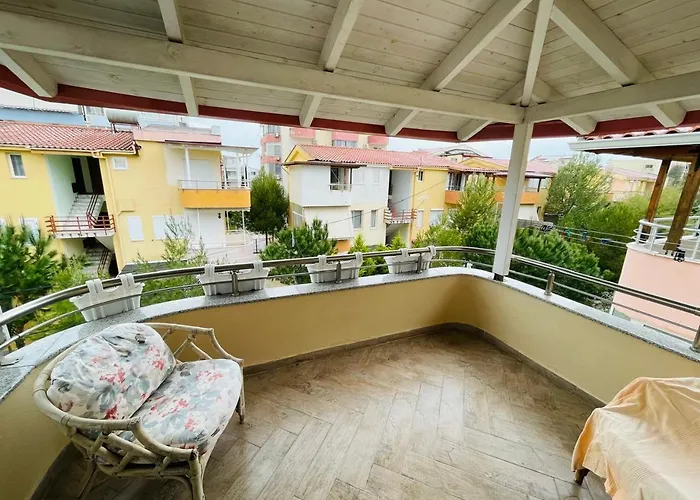 Seaside Lejlighed Golem (Tirana)