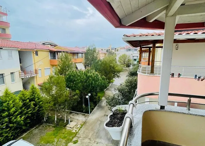 Seaside Golem (Tirana)